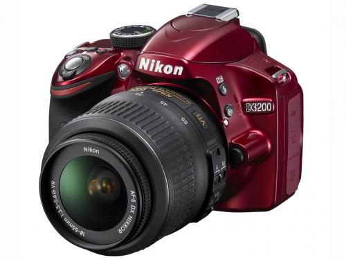 D3200 200mm ダブルズームキット [レッド]