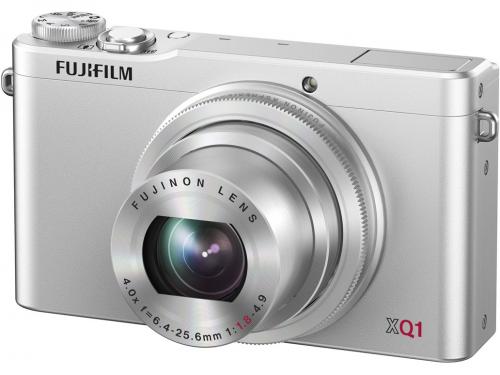 FUJIFILM XQ1 [シルバー]