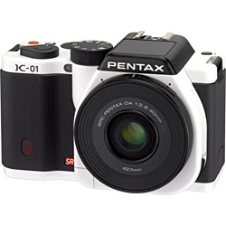 PENTAX K-01 レンズキット [ホワイト×ブラック]